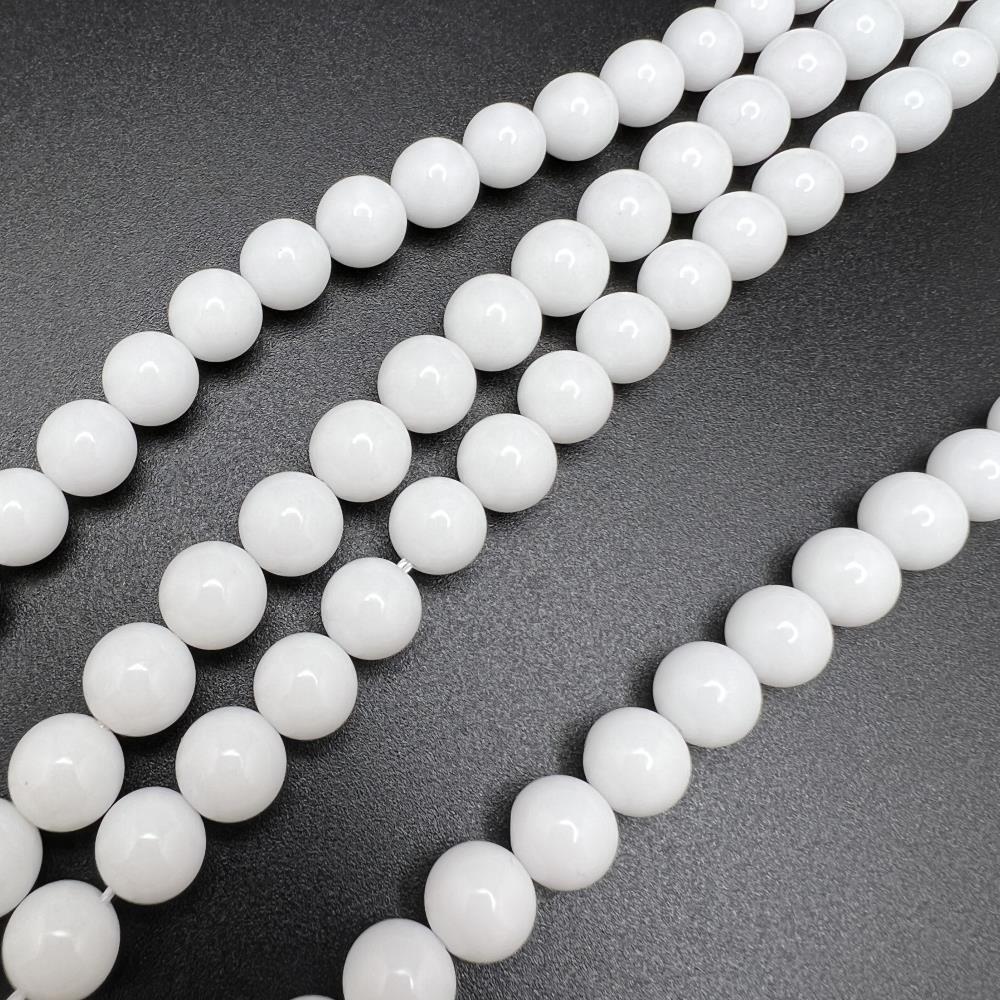 8mm Smooth Round, White Quartz Beads (16