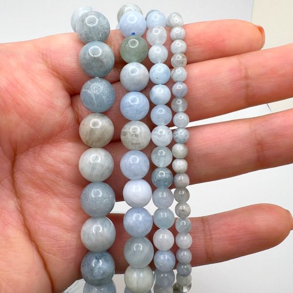 8mm Smooth Round, Aquamarine Gemstone Beads (16