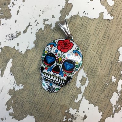 Dia de los Muertos Skull with Rose and Diamond Pattern Pendant 30x22mm (1 Piece)	